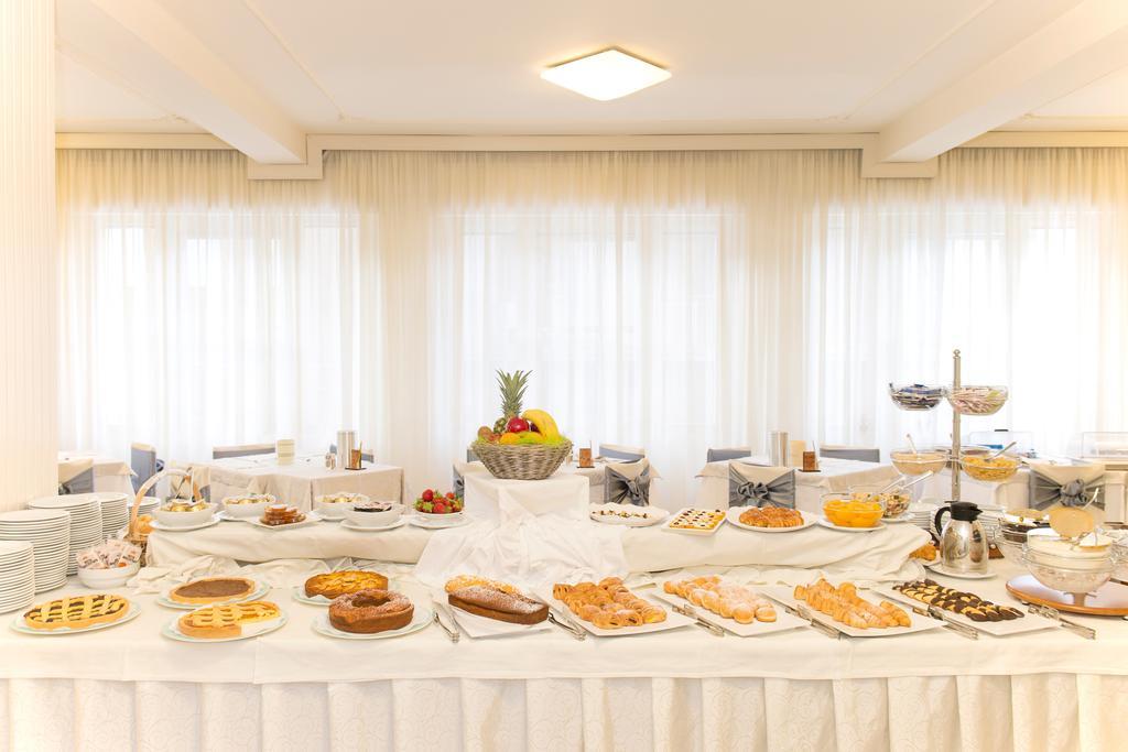 Hotel Cuba Milano Marittima Zewnętrze zdjęcie
