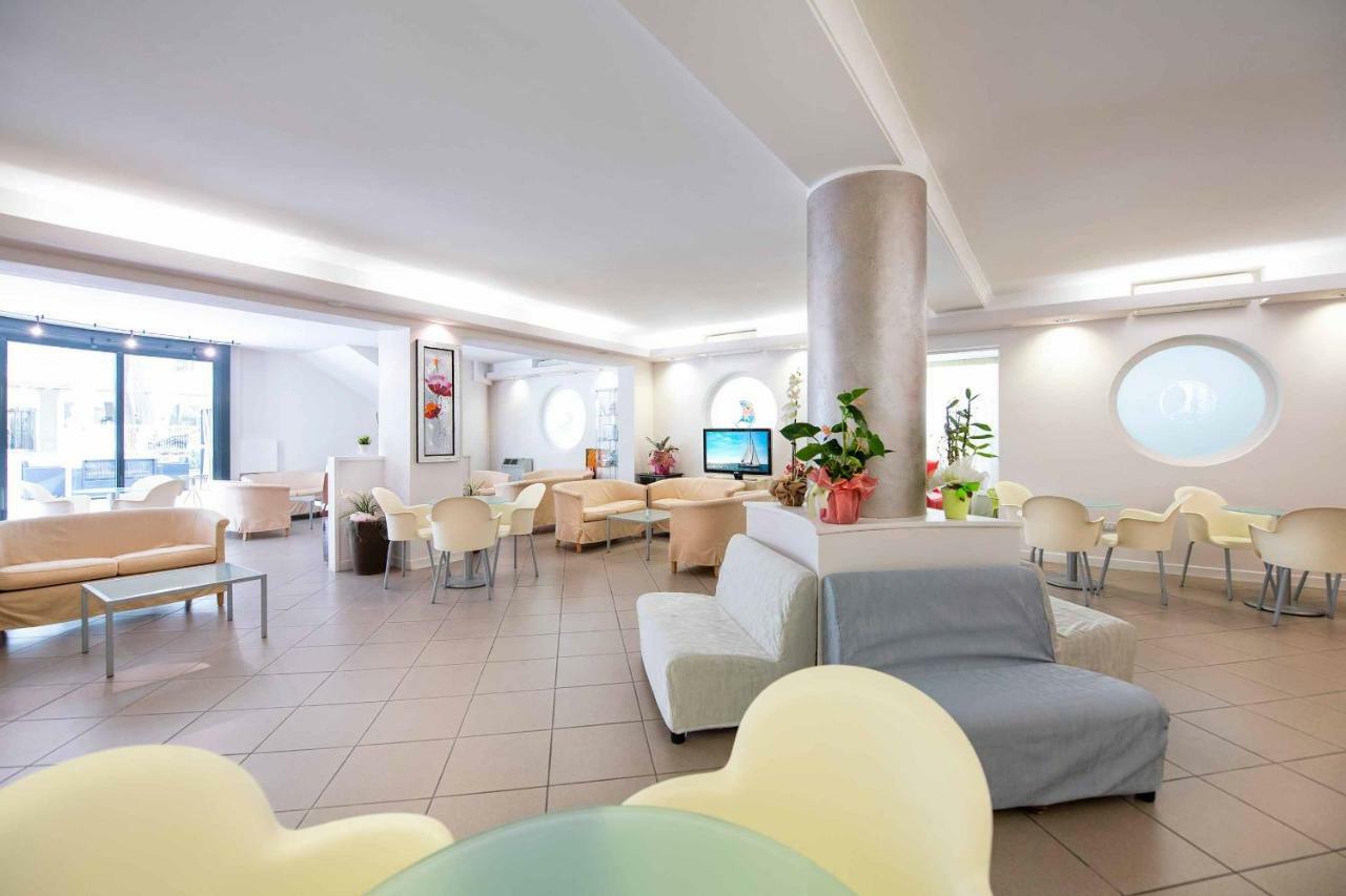 Hotel Cuba Milano Marittima Zewnętrze zdjęcie